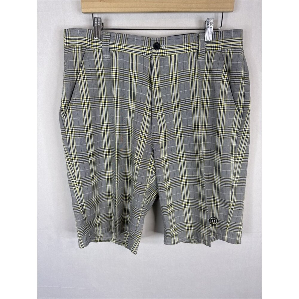 Travis Mathew Plaid Golf Shorts Mens 34 Gray Yellow Stretch Casual